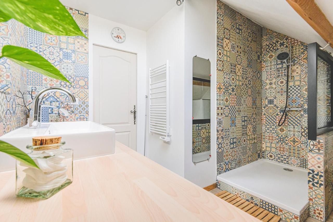 Chambres D'Hotes Les Colombes Montmort-Lucy Exterior foto